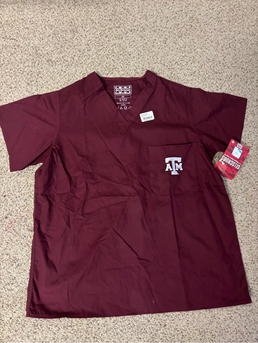 NWT Texas A&M Aggies Scrubs Set Sz XS Maroon Scrub Top Pants Drawstring - Picture 2 of 7